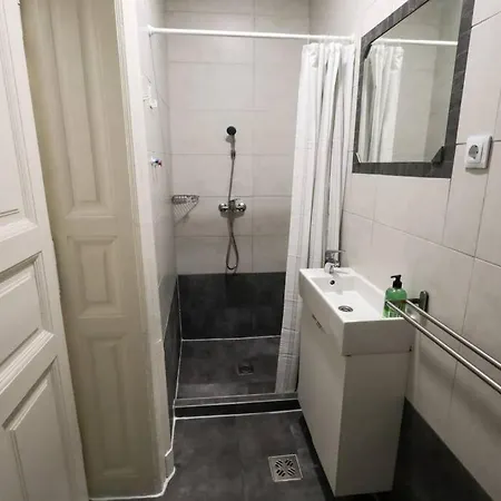 Pest-port Room-5 Private Budapest
