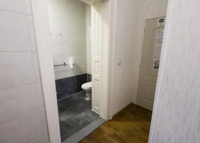 Pest-port Room-5 Private