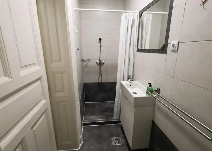 Pest-port Room-5 Private Budapest